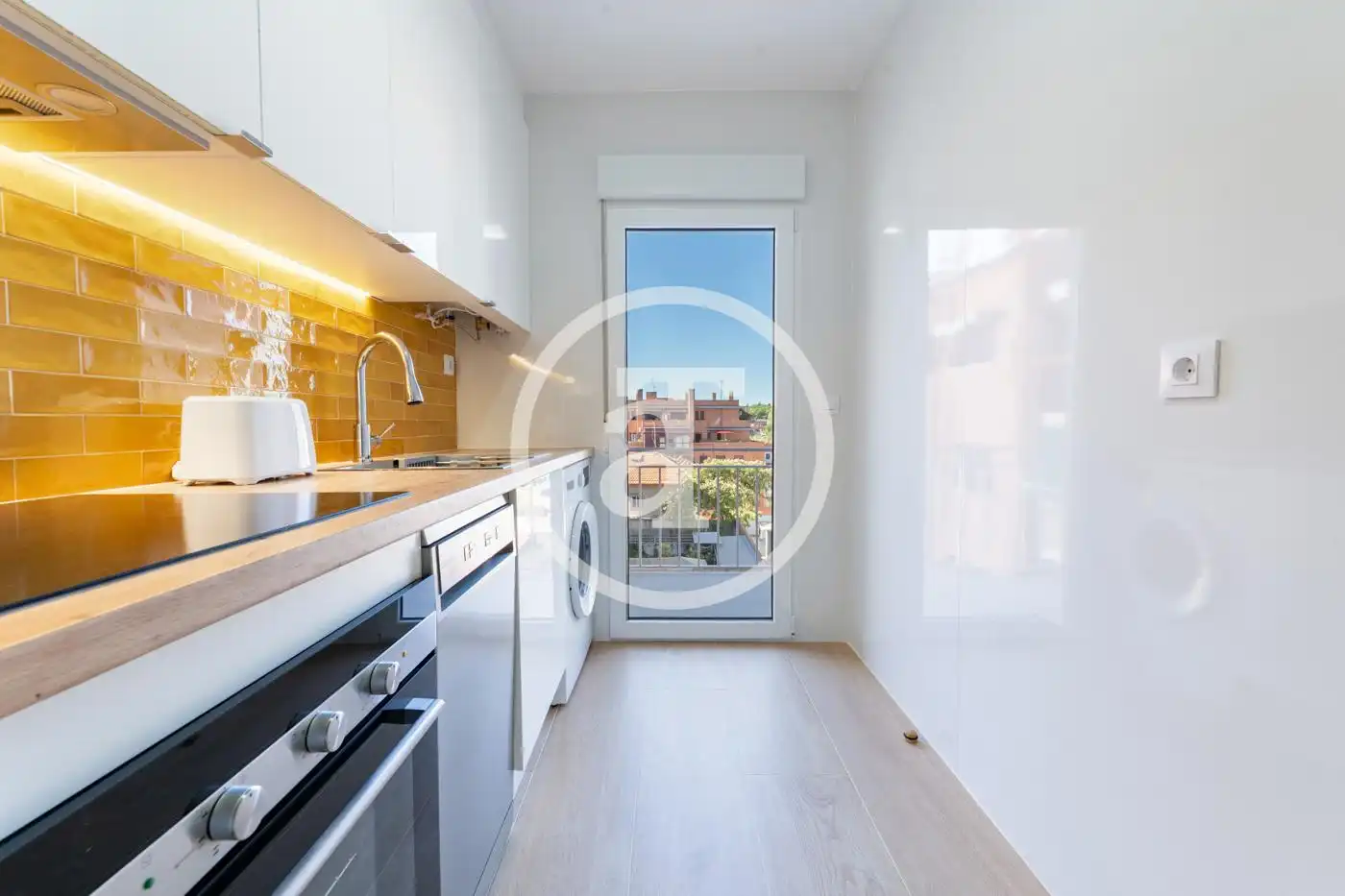 Cocina de Piso de alquiler en Madrid con Aire acondicionado, Calefacción y Amueblado