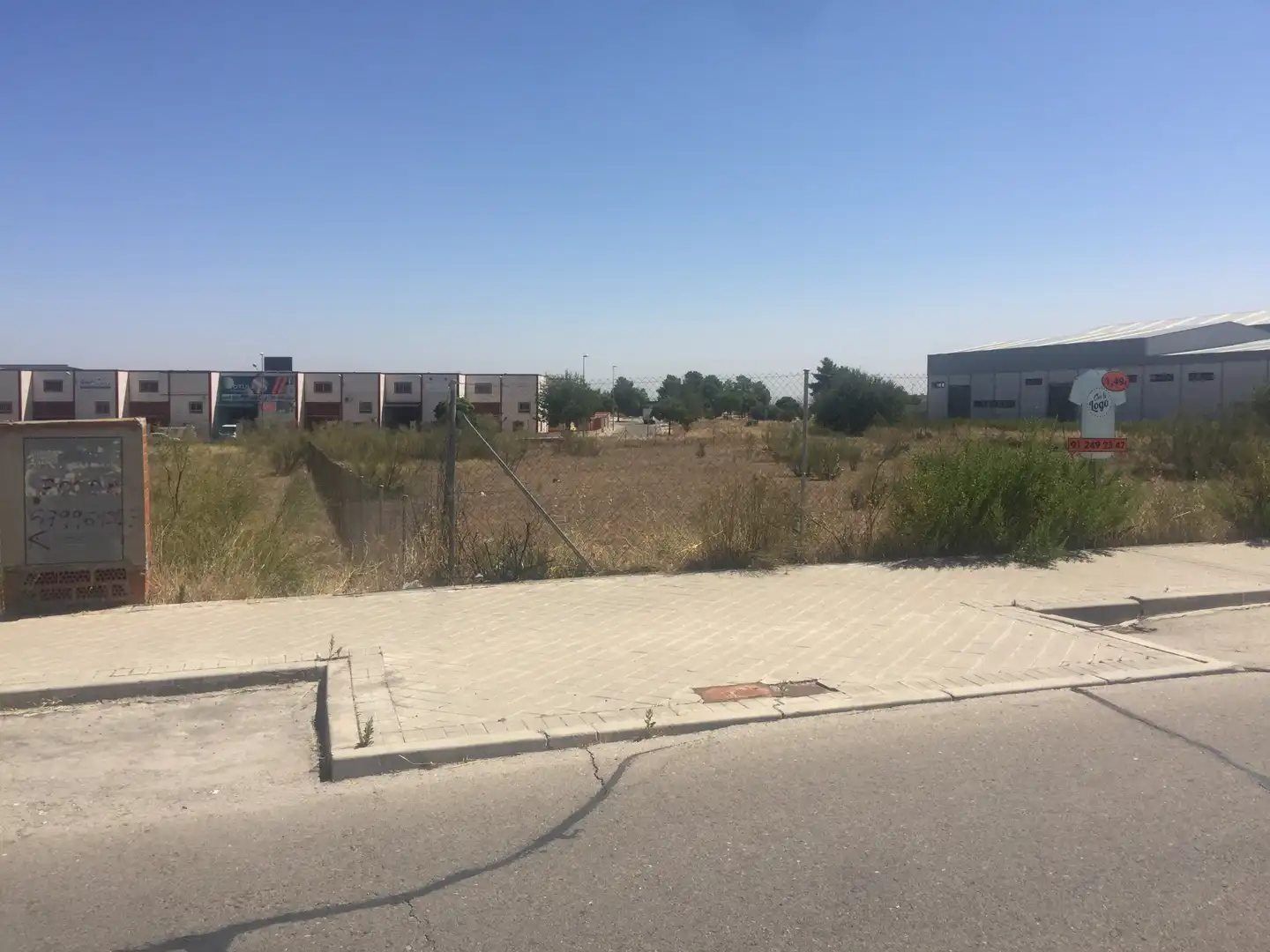 Terreny industrial en venda a Altos del Olivar - El Caracol