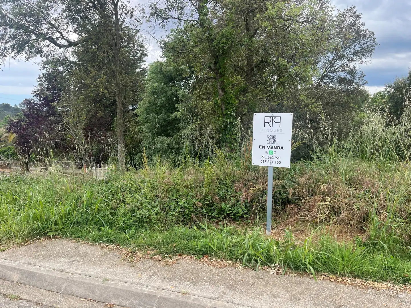 Residencial en venda en Bescanó