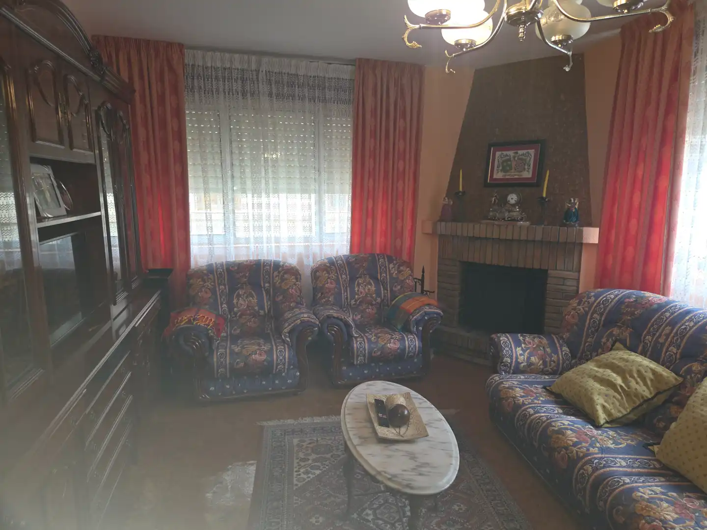 Living room of Houses for sale in Meneses de Campos  with Heating, Parquet flooring and Furnished