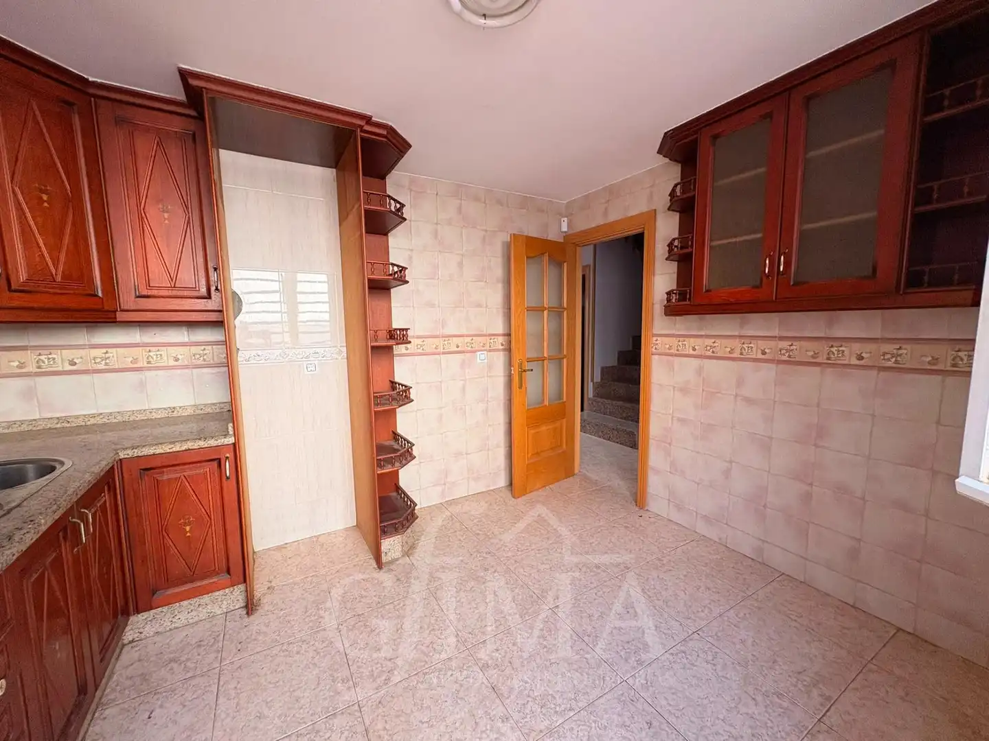 Cuina de Casa adosada en venda en Alcolea de Calatrava amb Calefacció