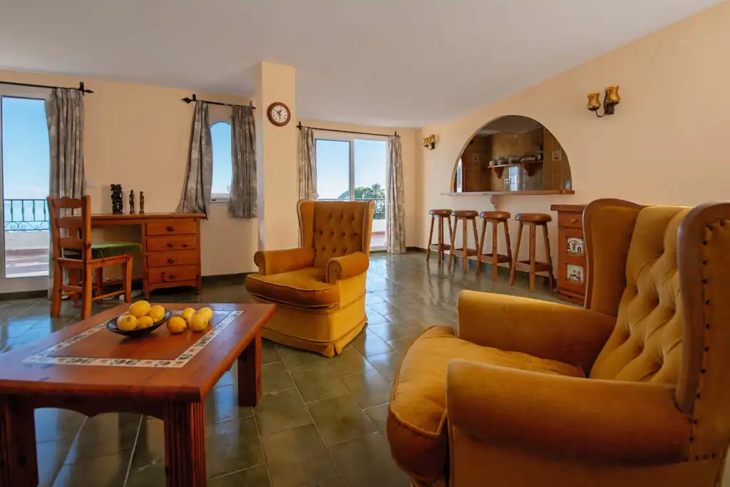 Sala d'estar de Àtic en venda en Nerja amb Aire condicionat, Calefacció i Terrassa