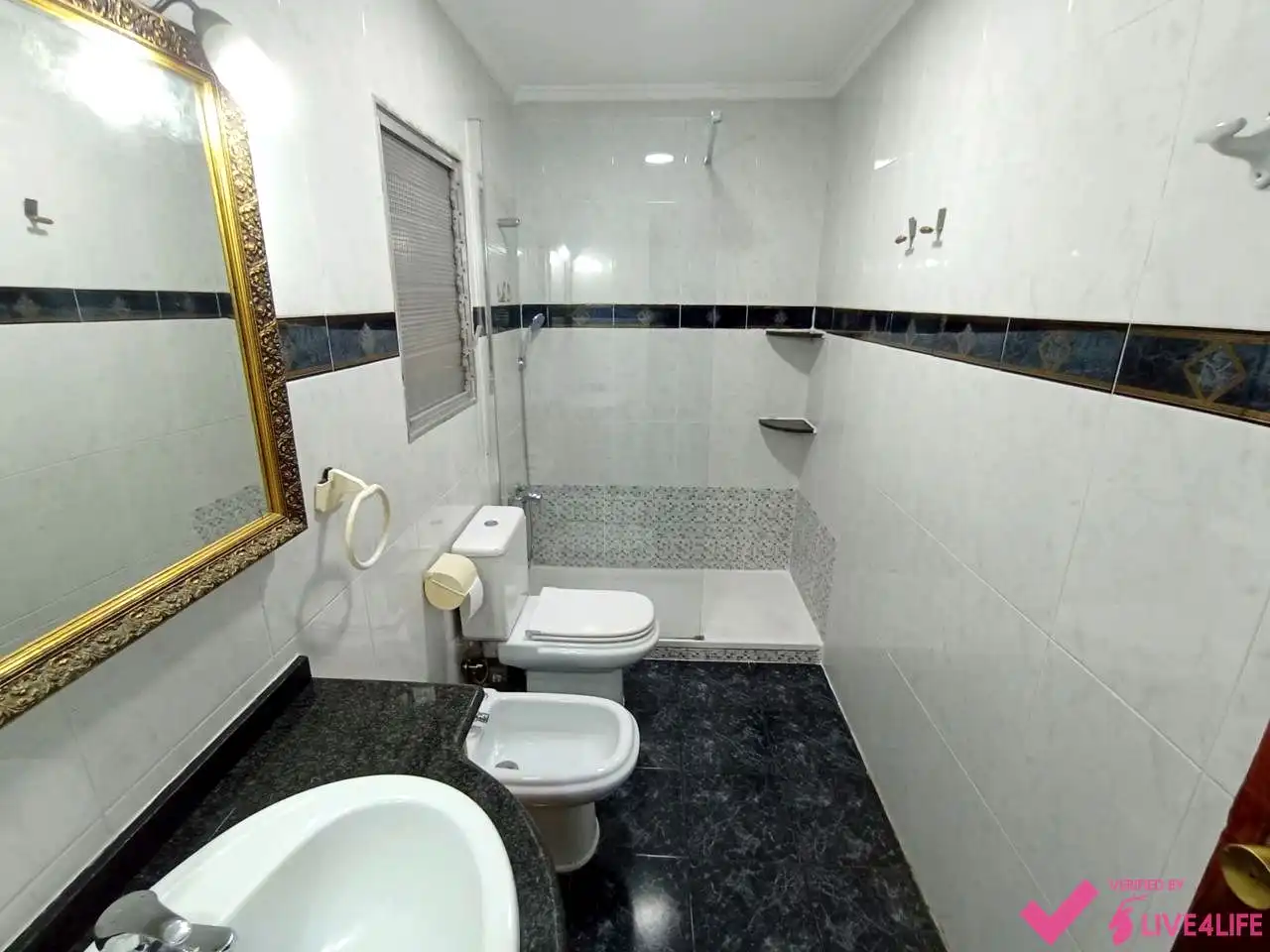 Badezimmer von Wohnung zur Miete in Valencia mit Terrasse und Möbliert