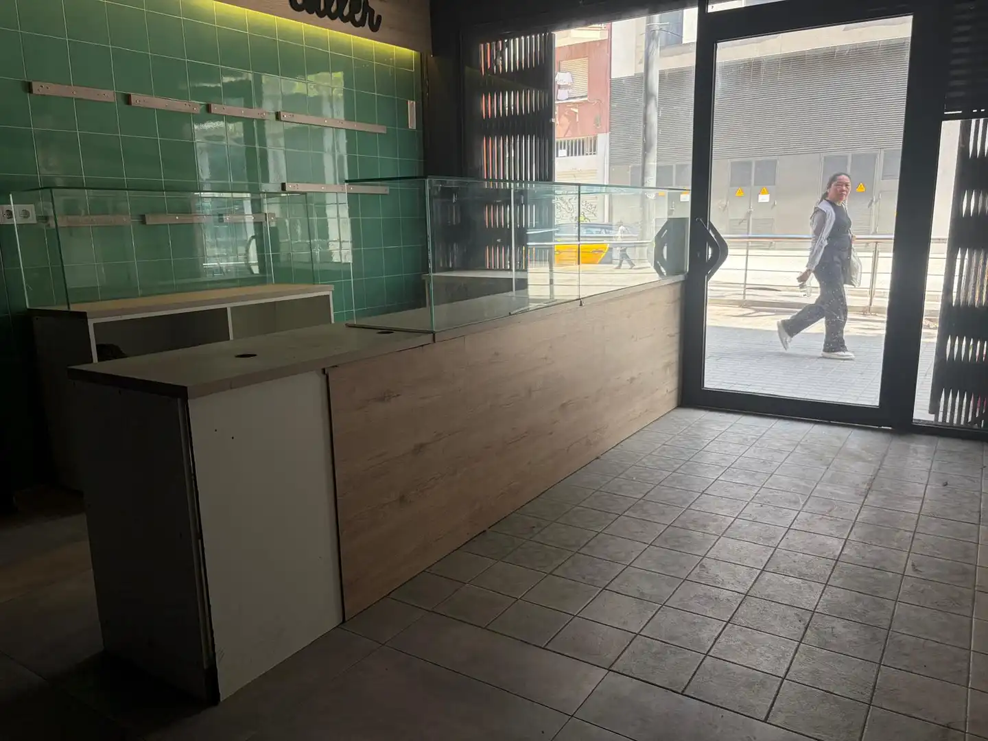 Local en venda en L'Hospitalet de Llobregat amb Alarma