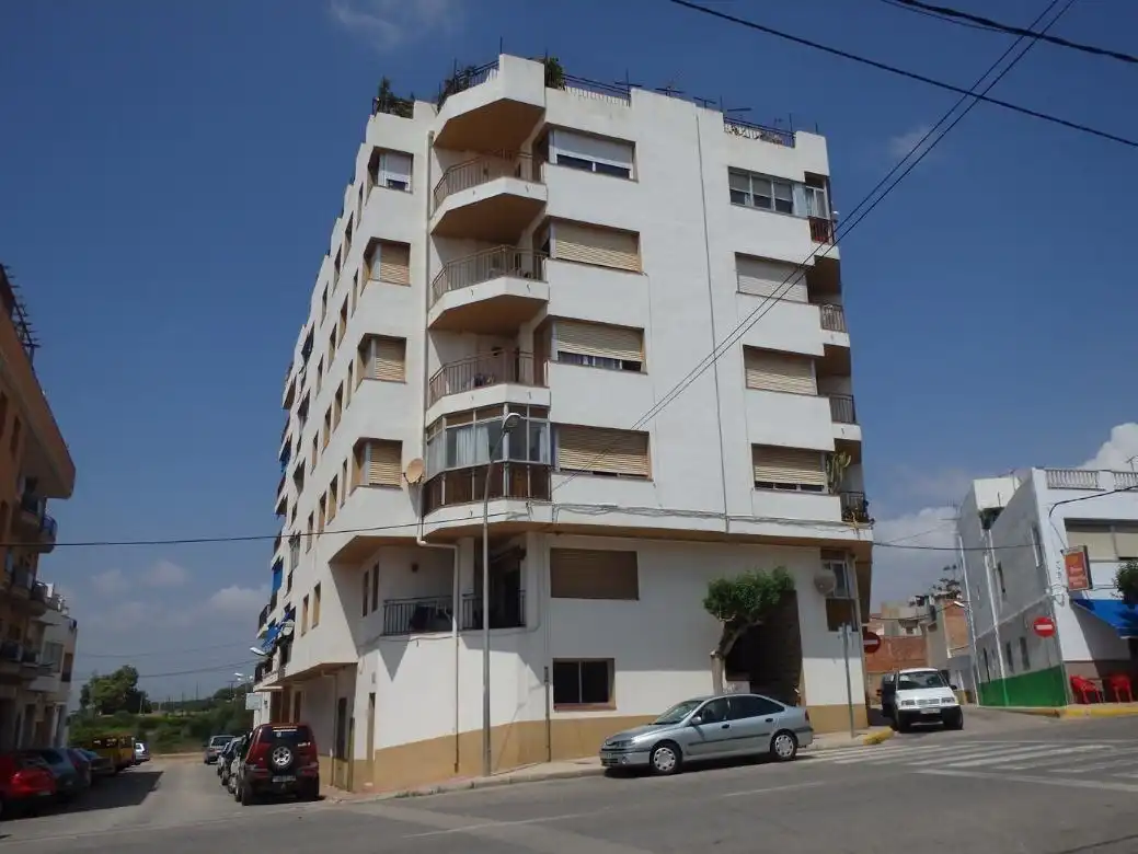 Vista exterior de Piso en venta en Alcanar