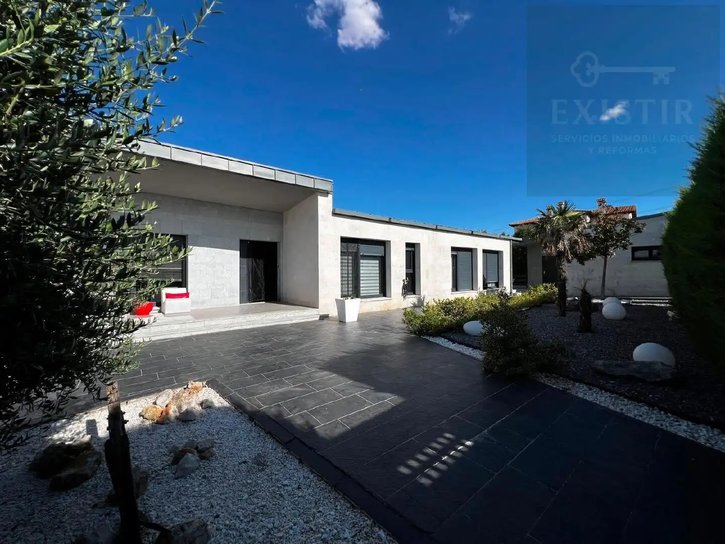 Exterior view of Houses for sale in Villalobón