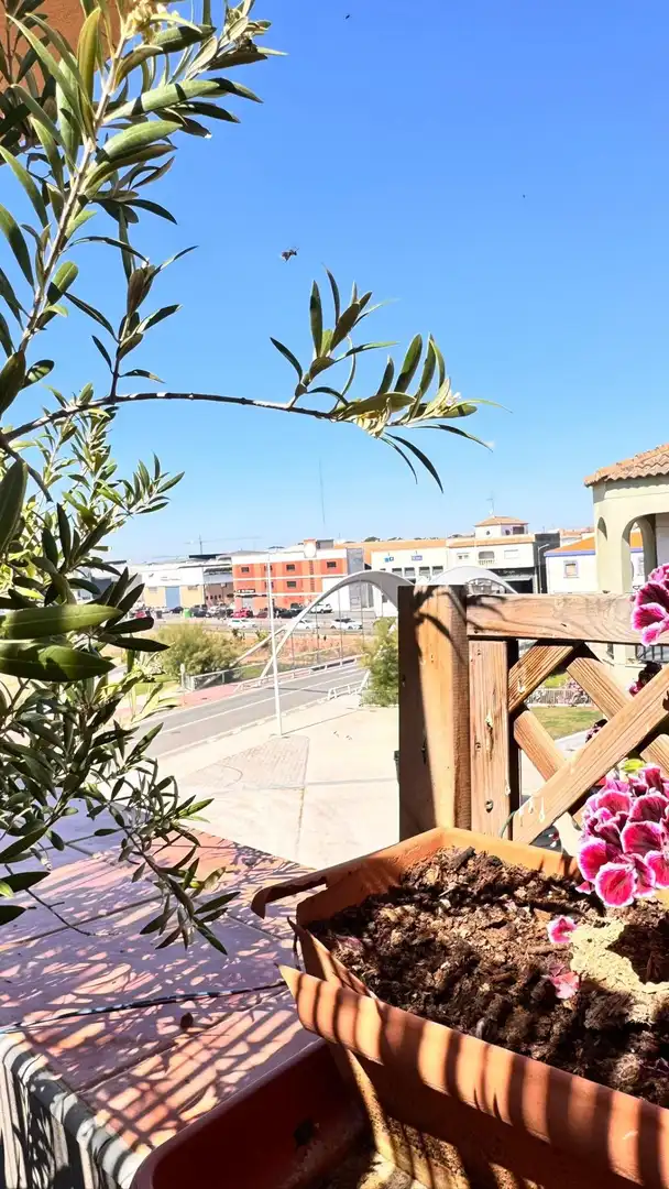 Außenansicht von Einfamilien-Reihenhaus zum Verkauf in Puçol mit Heizung, Terrasse und Balkon