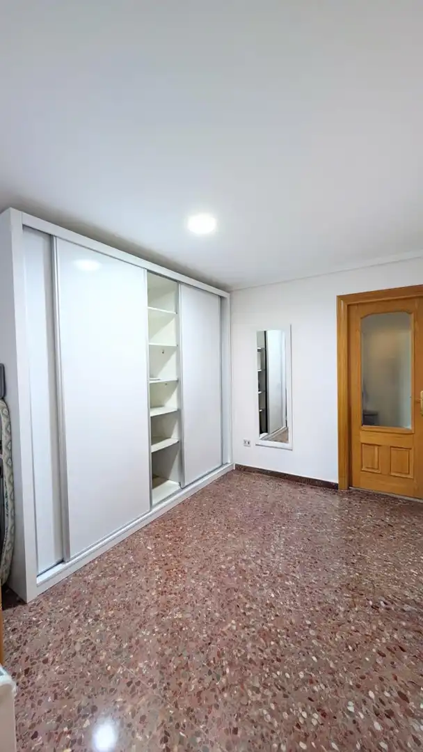Bedroom of Flat for sale in Elche / Elx  with Air Conditioner and Balcony