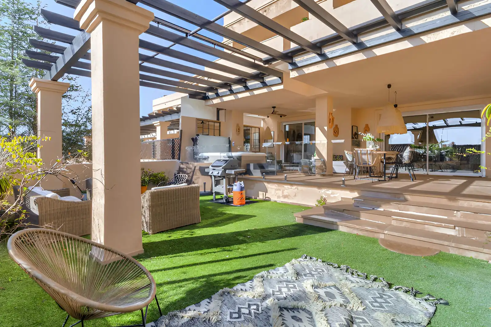Home with pool for sale in Nueva Andalucía, imagen 26