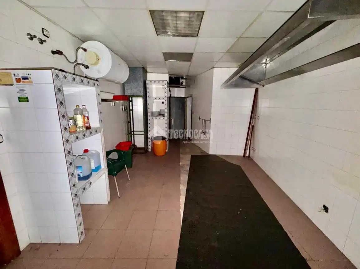 Local en venta en León Capital  con Calefacción