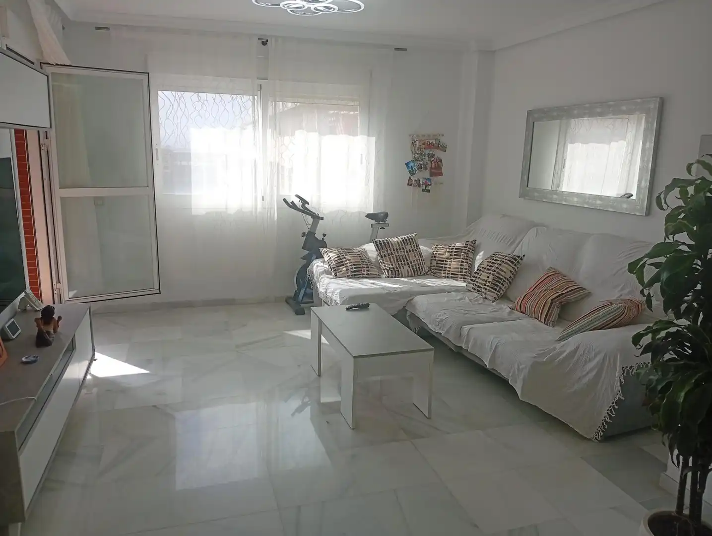 Sala de estar de Piso en venta en Málaga con Aire acondicionado, Calefacción y Jardín privado