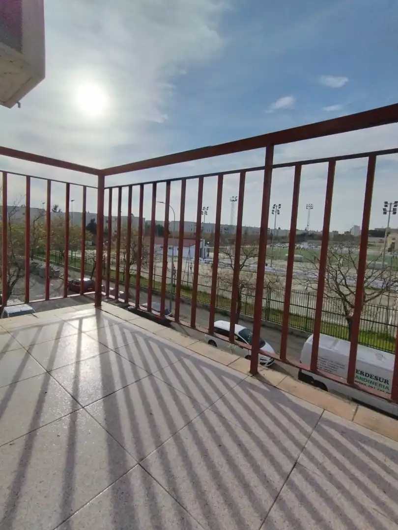 Terrasse von Wohnung zum Verkauf in  Sevilla Capital mit Klimaanlage und Balkon