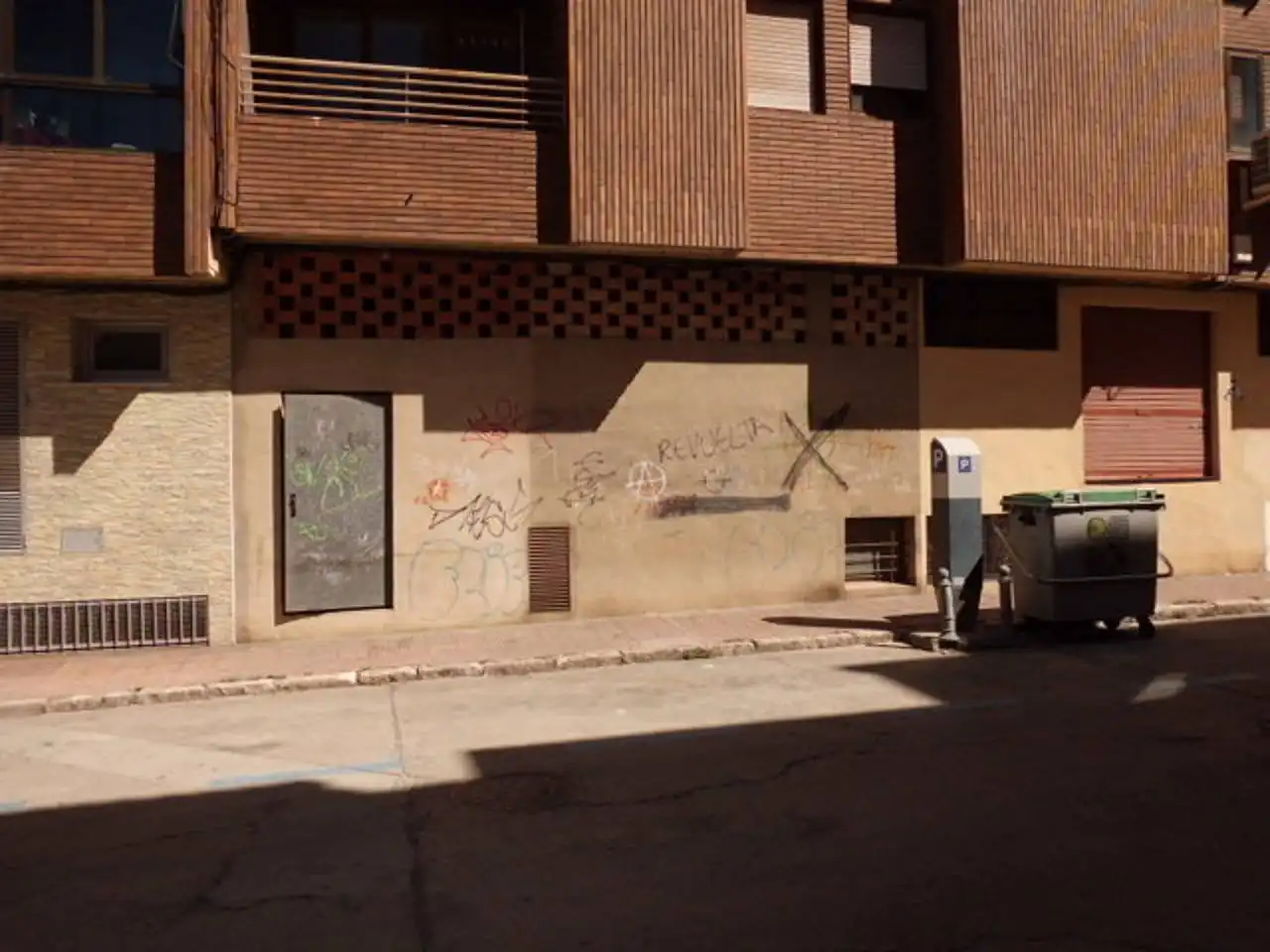 Locale commerciale in vendita a Almansa, imagen 2