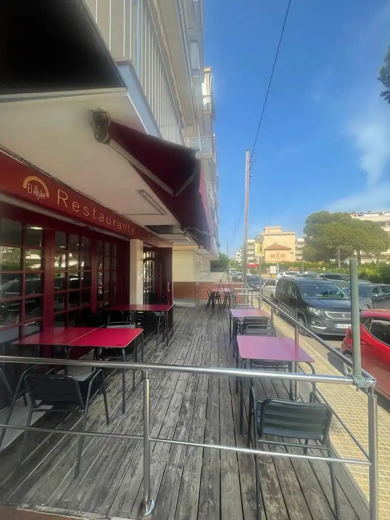 Geschaftsraum zur ubertragung in Salou mit Klimaanlage
