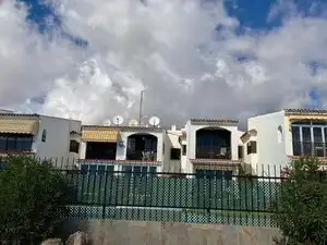Vista exterior de Àtic de lloguer en San Bartolomé de Tirajana amb Moblat i Piscina comunitària