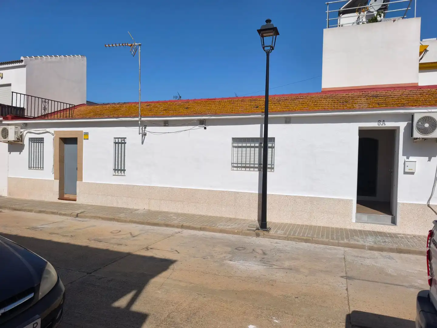 Vista exterior de Casa o xalet en venda en Aljaraque amb Aire condicionat