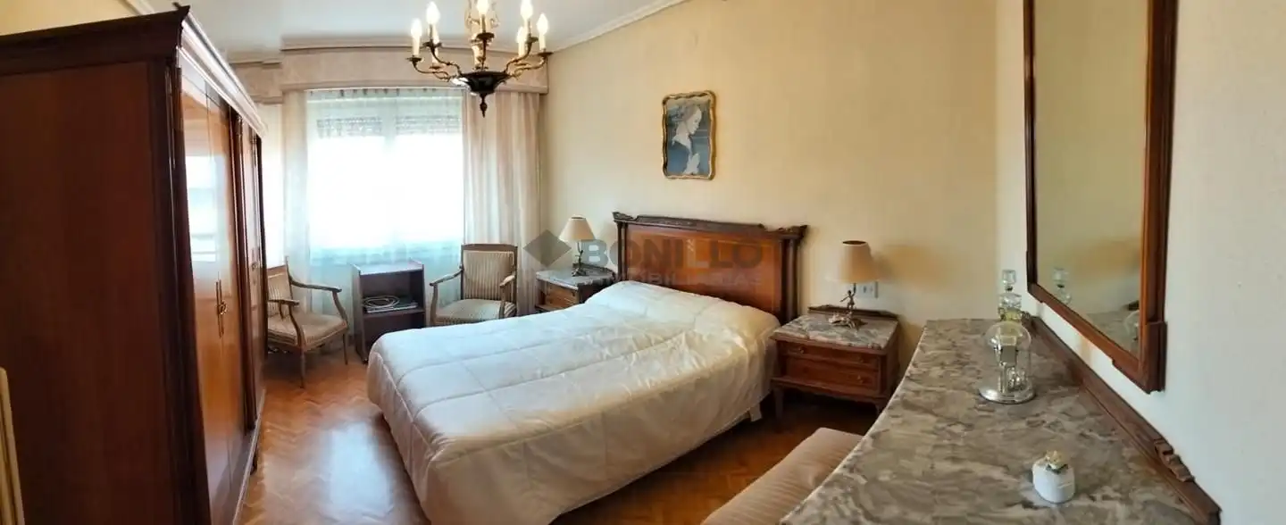 Habitación de Piso en venta en Teruel con Calefacción, Parquet y Amueblado