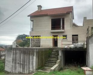 Exterior view of Single-family semi-detached for sale in Moaña  with Terrace and Balcony