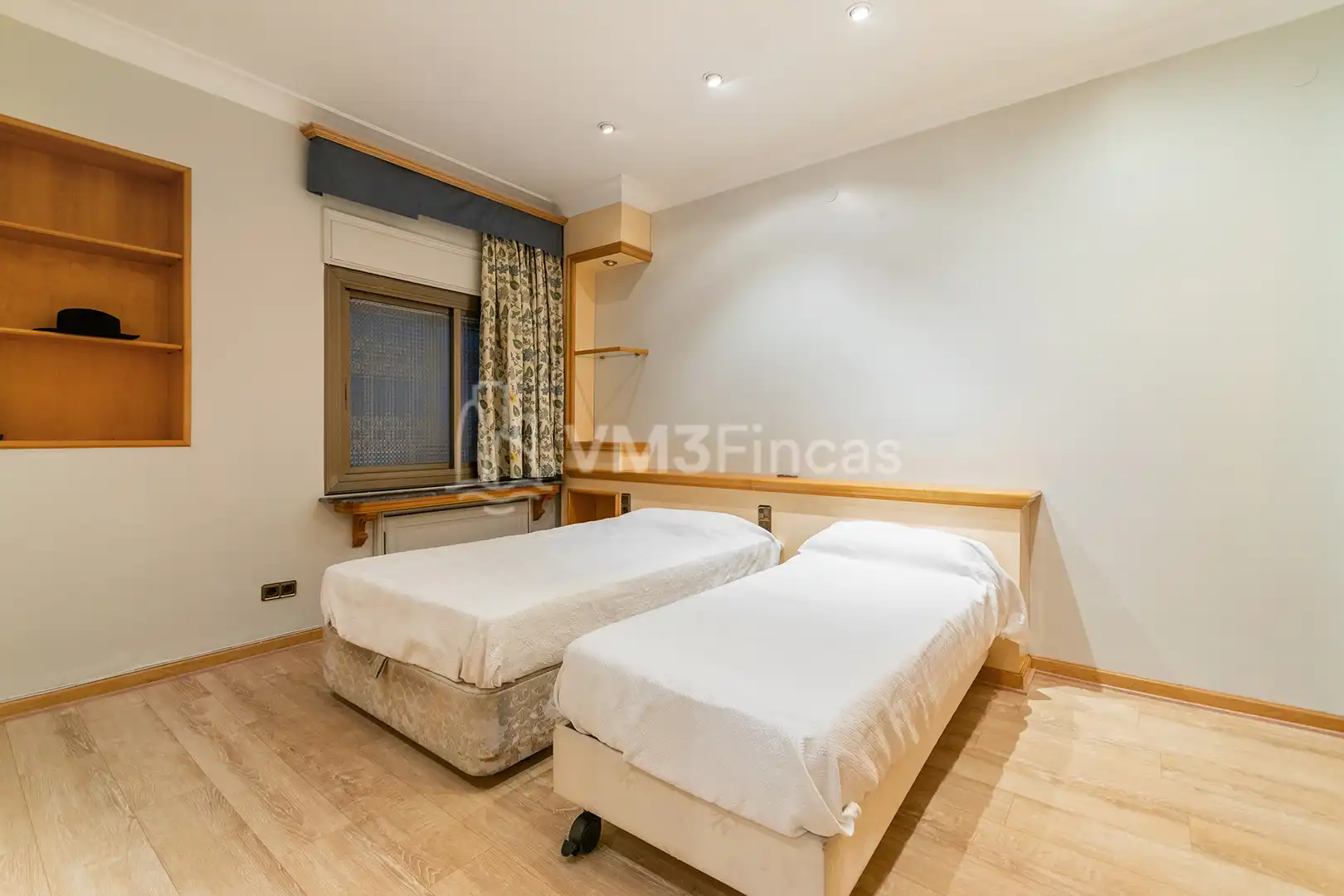 Schlafzimmer von Wohnung zur Miete in Barcelona mit Klimaanlage, Heizung und Parkett