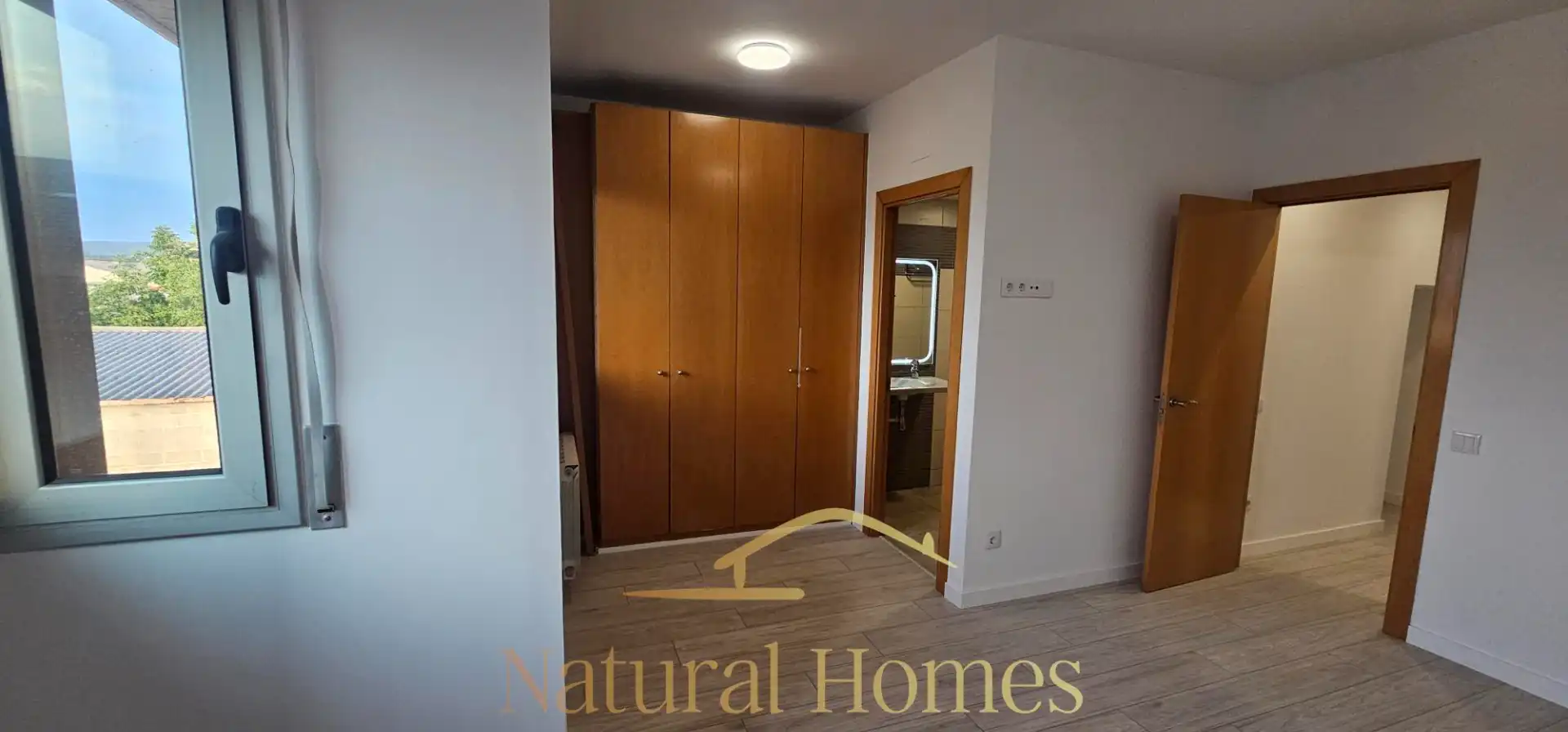 Habitación de Ático en venta en Santa Eugènia de Berga con Calefacción, Parquet y Terraza