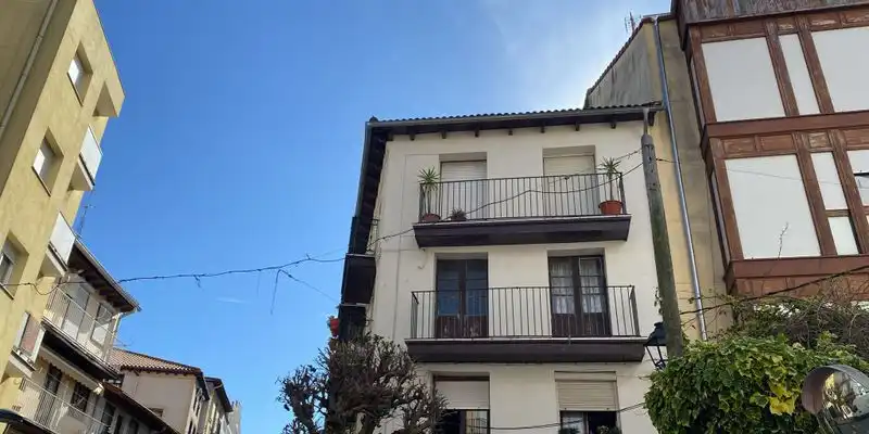 Exterior view of Flat for sale in Castro-Urdiales  with Balcony