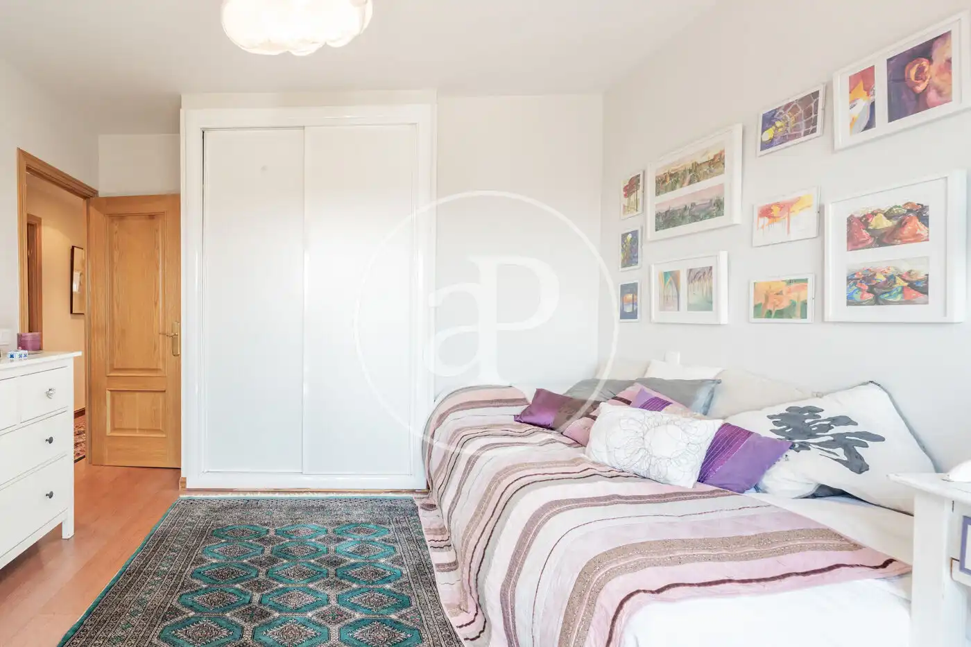 Piso en venta en C. de Pechuán, Ciudad Jardín