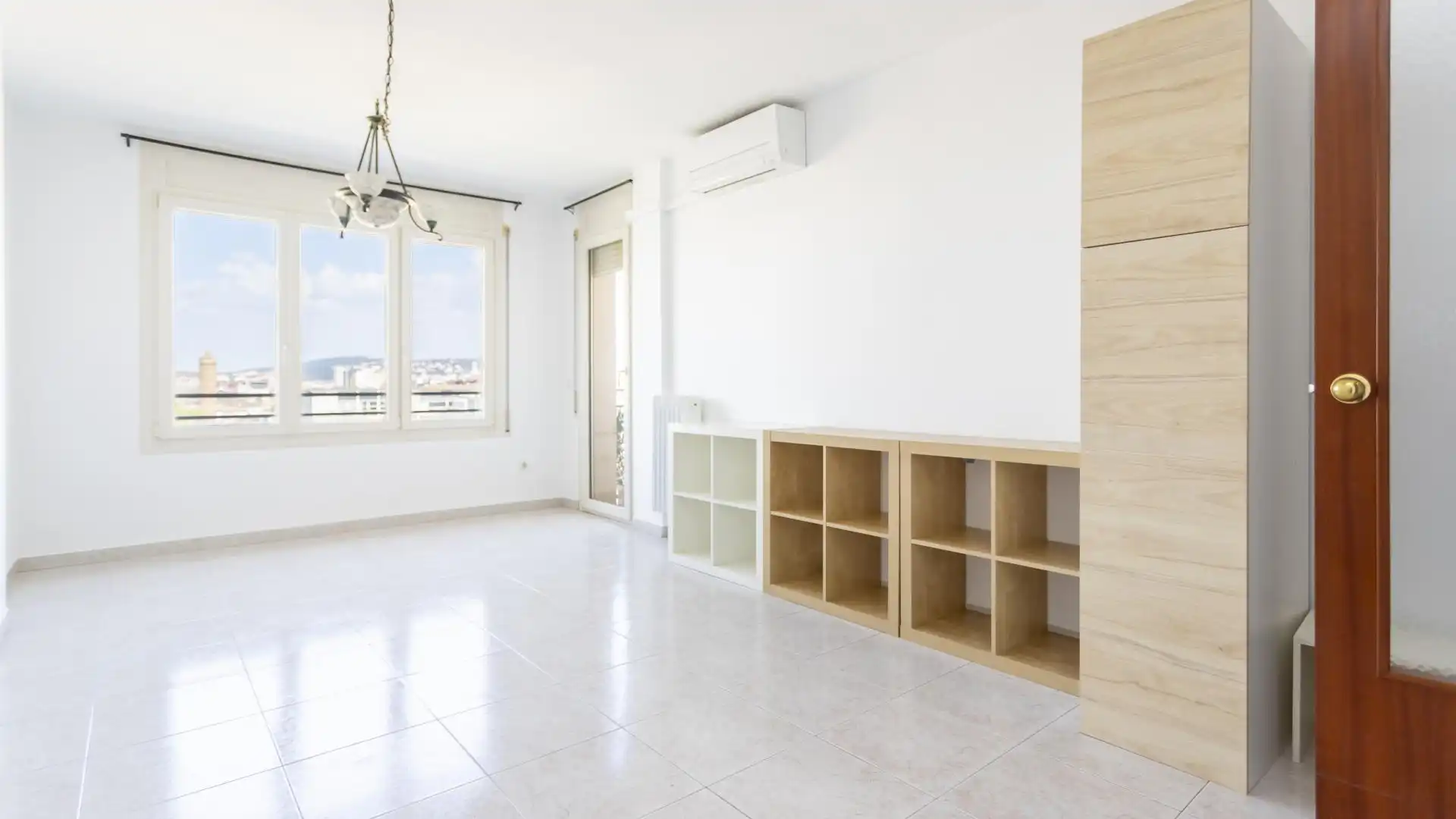 Sala de estar de Piso en venta en Girona Capital con Aire acondicionado, Calefacción y Terraza