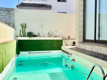 Xalet amb piscina en venda a Calle Era de Sierrezuela 12