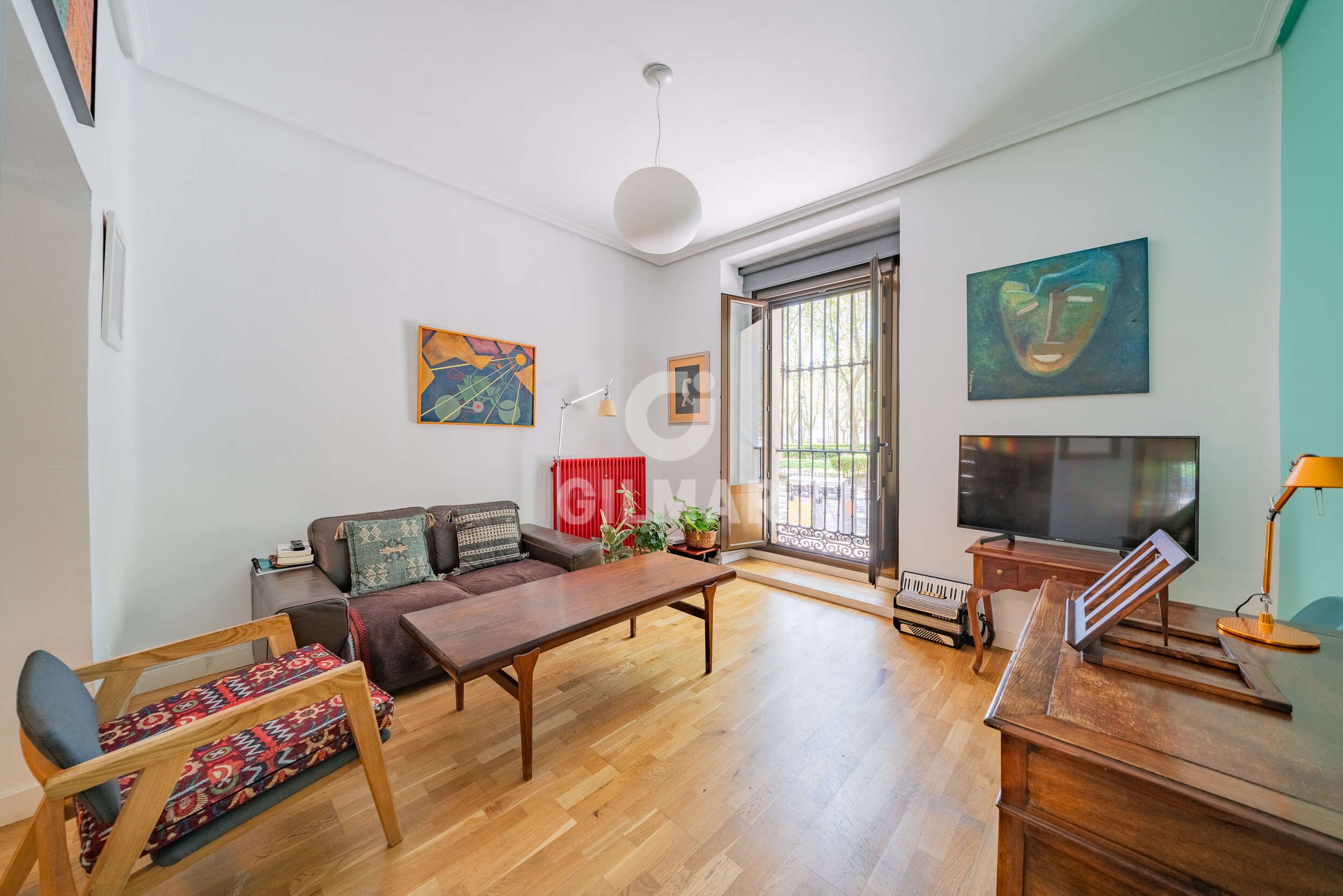 Sala d'estar de Planta baixa en venda en  Madrid Capital amb Calefacció