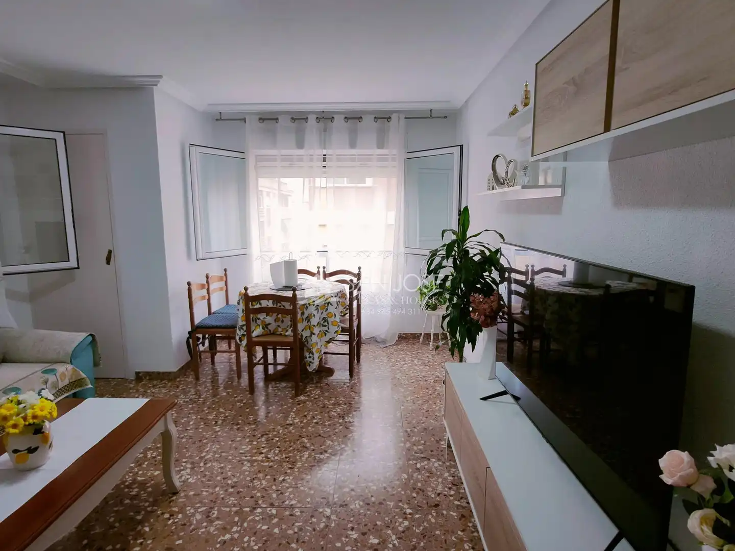 Sala d'estar de Pis en venda en Aspe amb Terrassa, Traster i Moblat