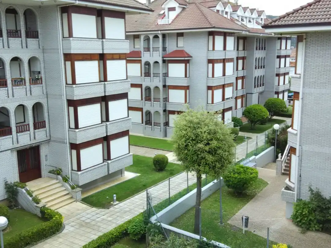 Vista exterior de Pis de lloguer en Tregadín