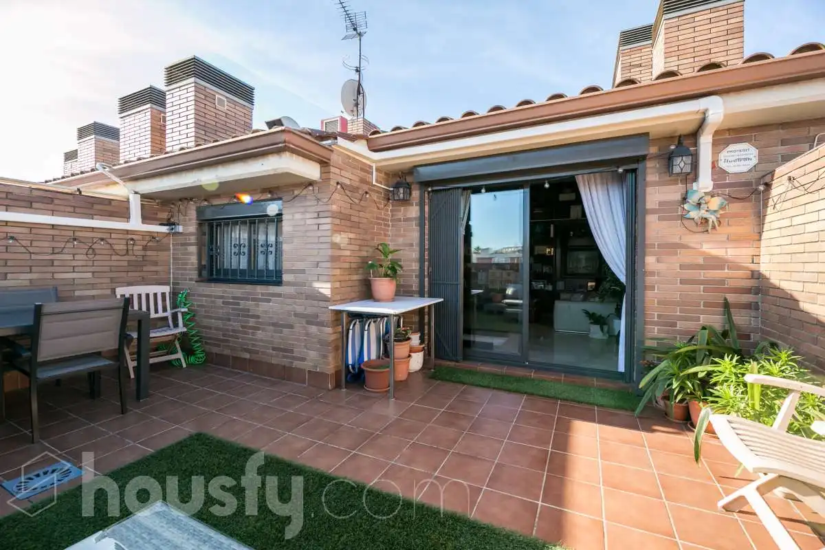 Terrace of Attic for sale in Sant Joan Despí  with Air Conditioner, Heating and Parquet flooring