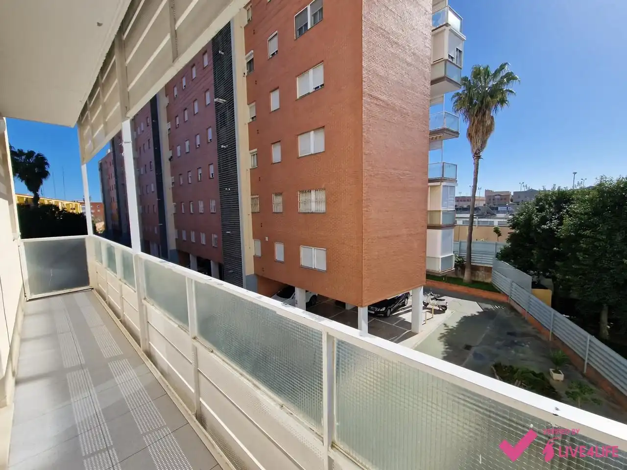 Piso de alquiler en El Plantinar – Avda. La Paz - El Juncal