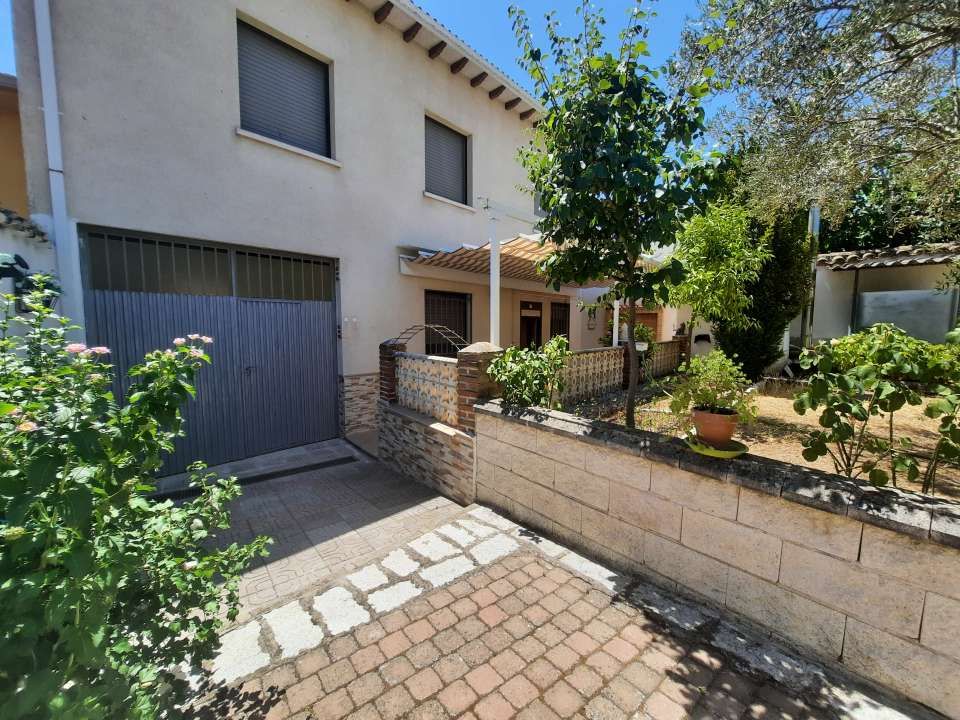 Exterior view of House or chalet for sale in Nombela  with Air Conditioner, Heating and Private garden