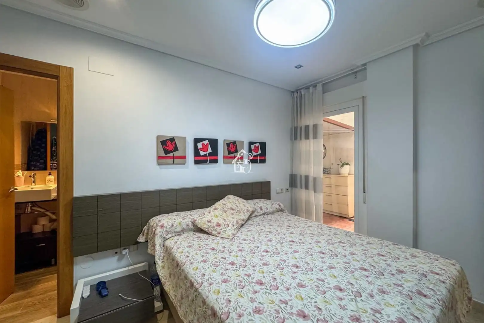 Habitación de Apartamento en venta en Elche / Elx con Aire acondicionado, Terraza y Amueblado