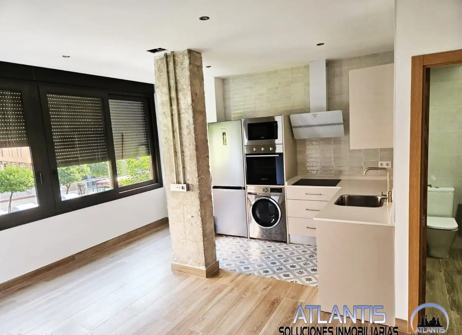 Exterior view of Flat for rent in San Pablo - Santa Justa