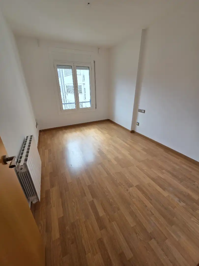 Schlafzimmer von Wohnung zum Verkauf in Vilafranca del Penedès mit Heizung, Parkett und Ofen