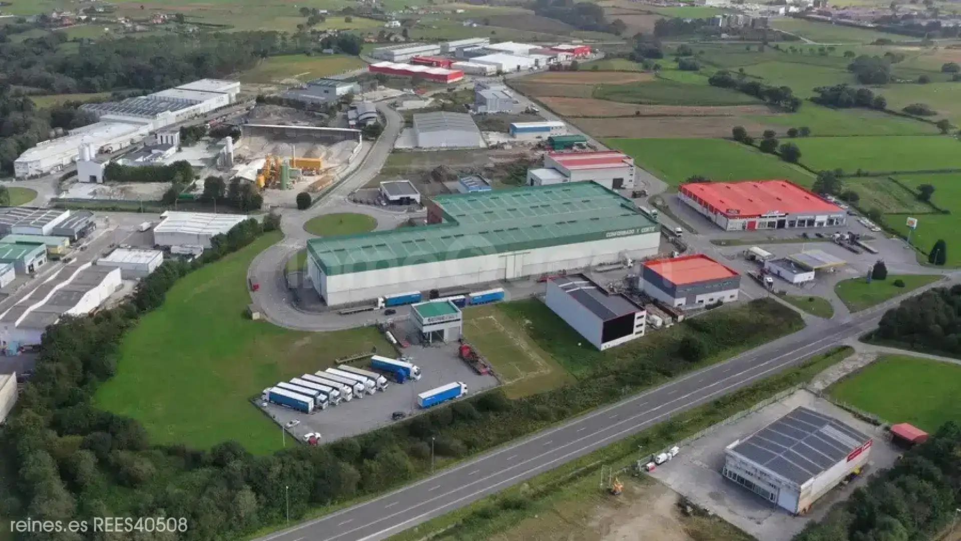 Vista exterior de Terreno industrial en venta en Coaña