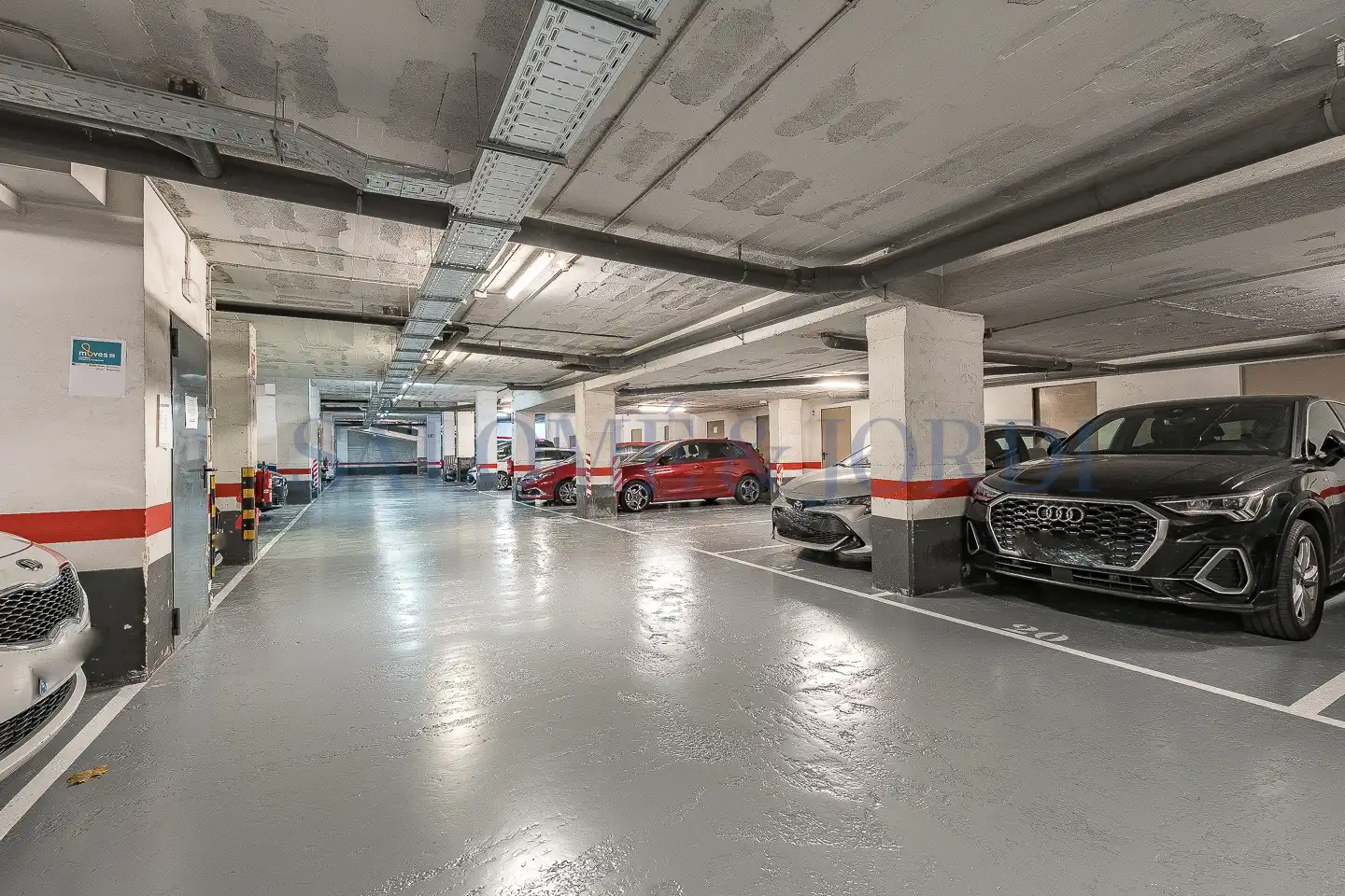 Parkplatz von Wohnung zum Verkauf in Vilassar de Mar mit Klimaanlage, Heizung und Parkett