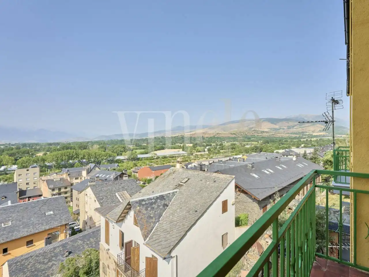 Vista exterior de Apartament en venda en Puigcerdà amb Calefacció, Parquet i Terrassa