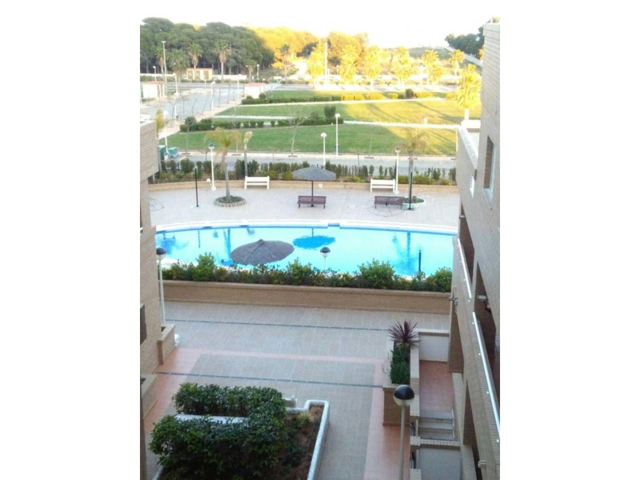 Piscina de Apartamento en venta en Oropesa del Mar / Orpesa con Terraza, Amueblado y Piscina comunitaria