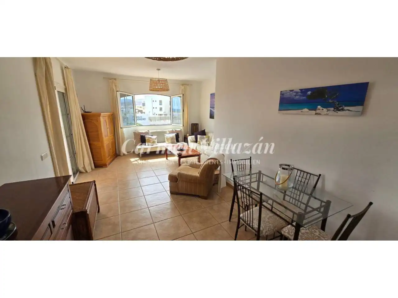 Sala de estar de Apartamento en venta en Antigua con Amueblado, Balcón y Piscina comunitaria