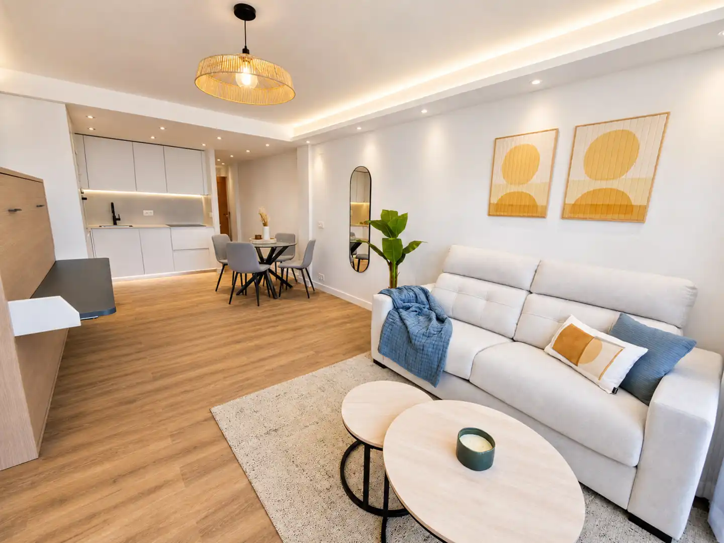 Wohnzimmer von Wohnung zum Verkauf in Manilva mit Klimaanlage, Terrasse und Möbliert