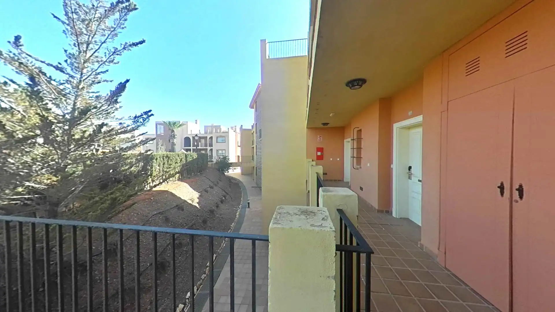 Vista exterior de Edificio en venta en Cartagena
