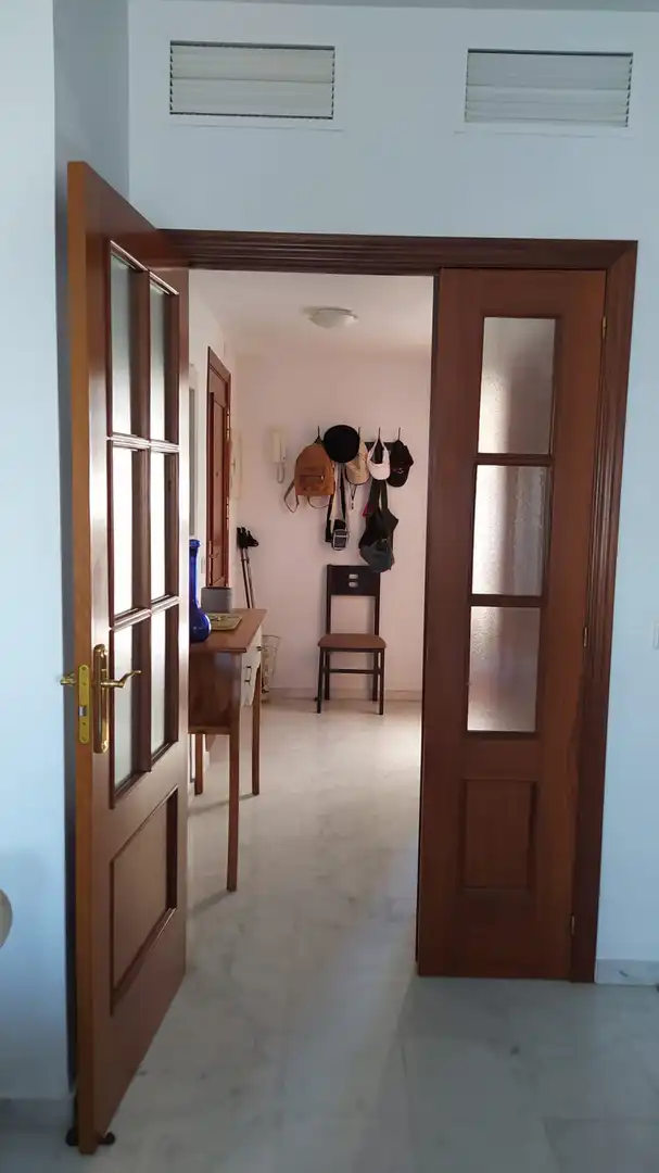 Flat with pool to rent in Casco Antiguo, imagen 3