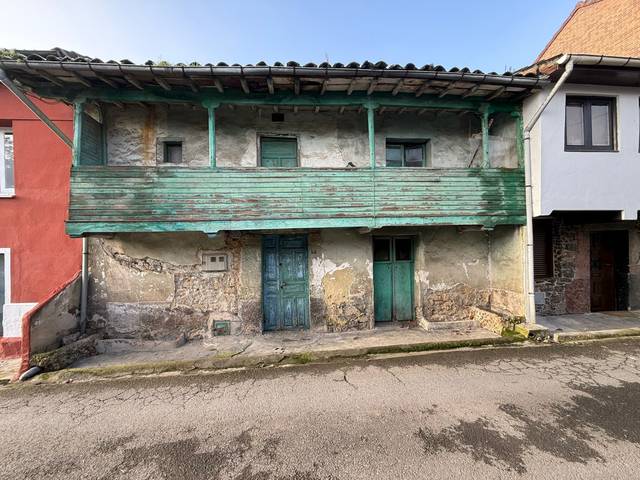 Casa adosada en Venta en Lugar Bisueña, 56 en San Claudio - Trubia - Las Caldas