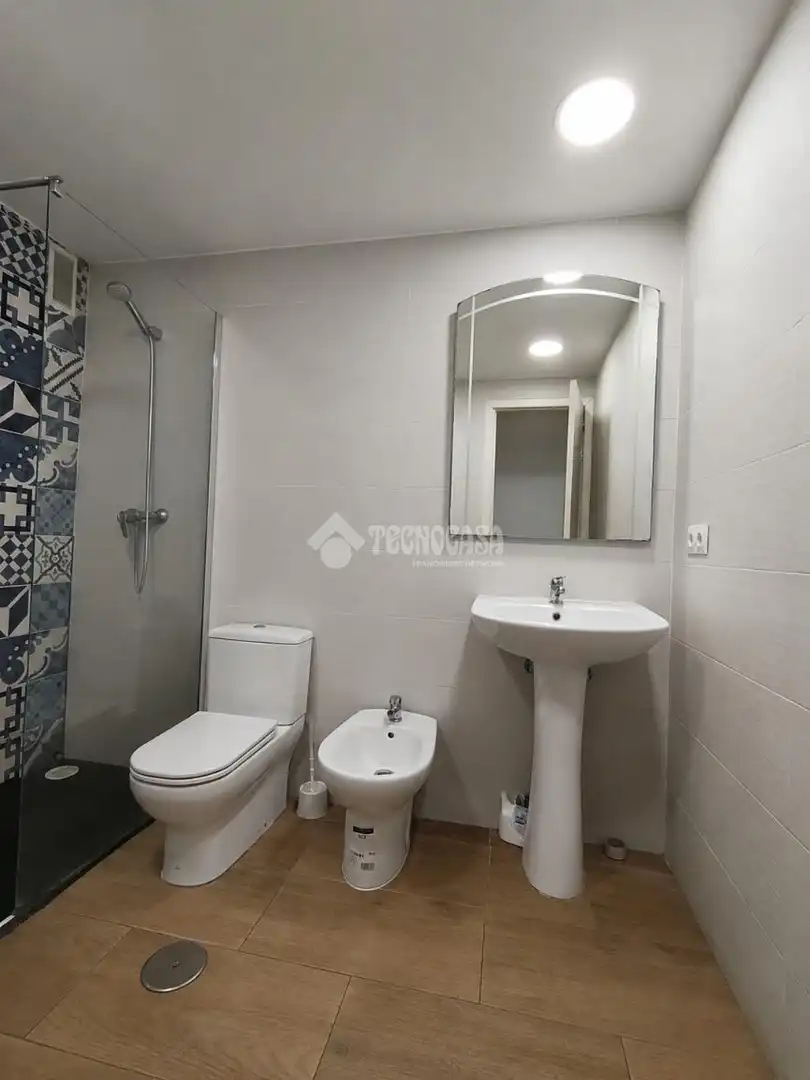 Bathroom of Flat for sale in Sevilla