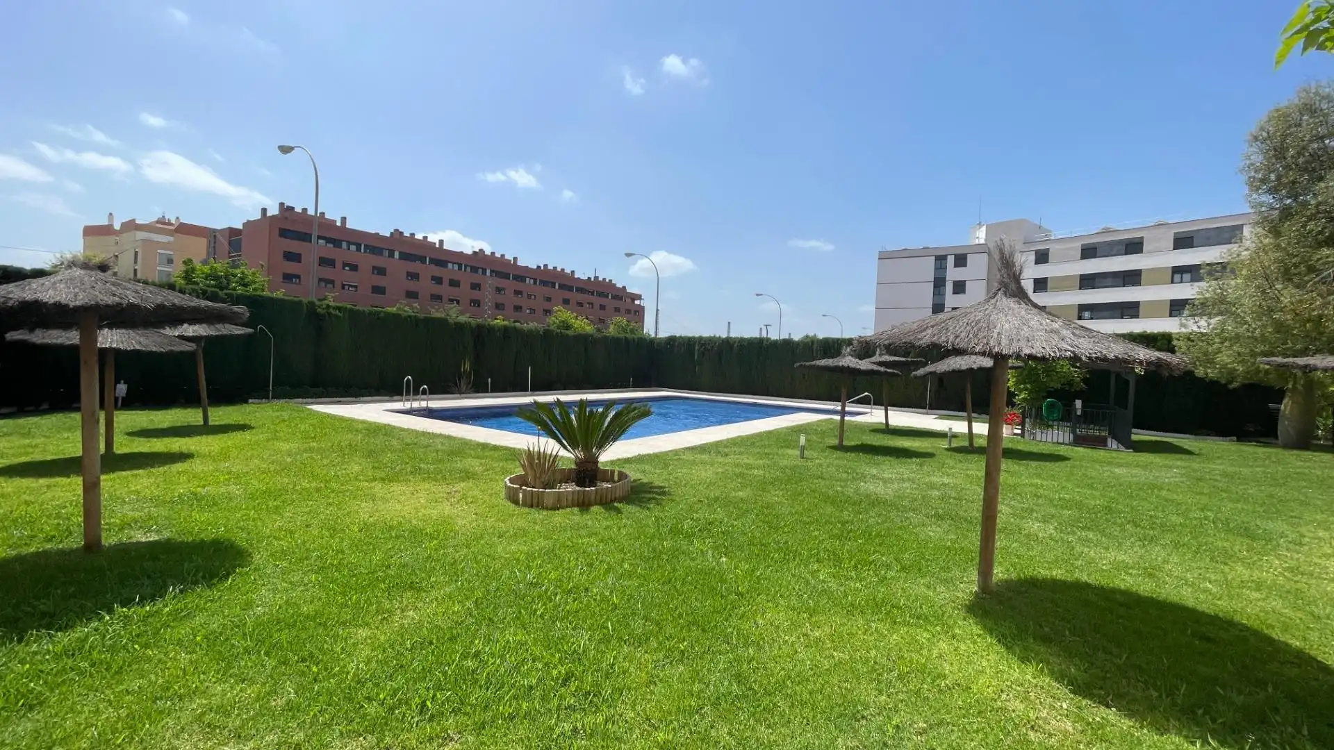 Piscina de Piso de alquiler en  Córdoba Capital con Aire acondicionado y Piscina comunitaria