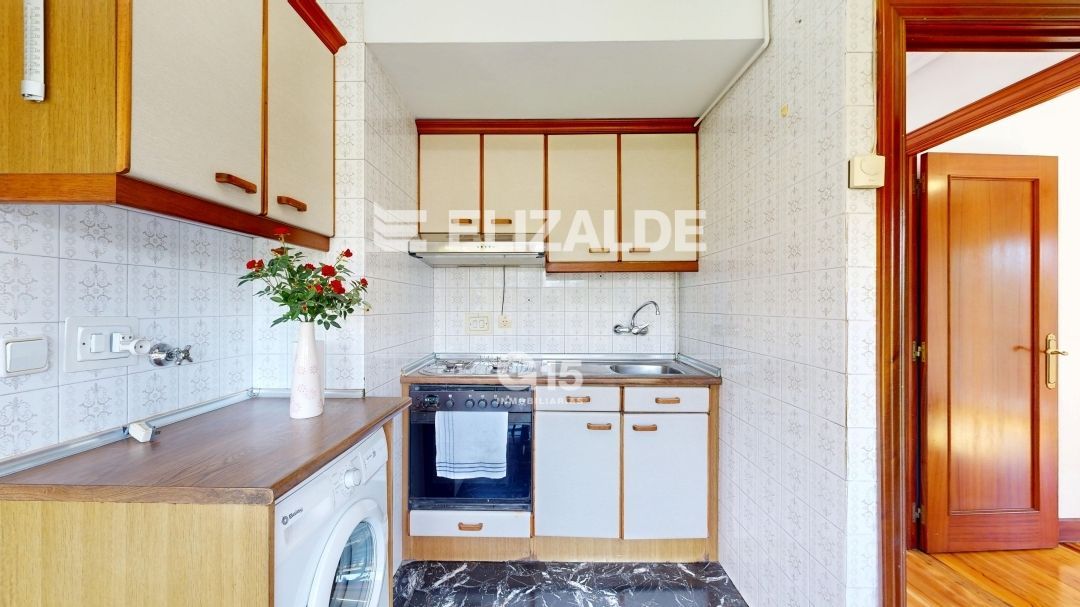 Kitchen of Flat for sale in Donostia - San Sebastián   with Heating, Storage room and Furnished