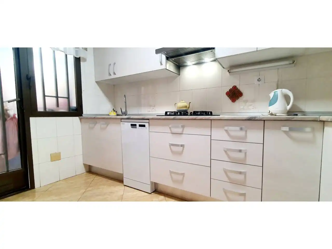 Kitchen of Detached homes for sale in Roquetas de Mar  with Terrace, Furnished and Community pool